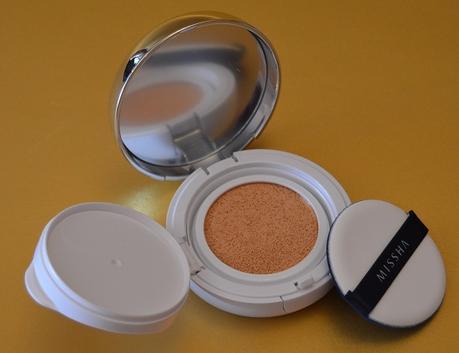 “M Magic Cushion SPF50+/PA+++” de MISSHA en W2BEAUTY.COM (From Asia With Love)