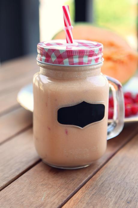 SMOOTHIE DE MELON CATALOUP Y GROSELLAS