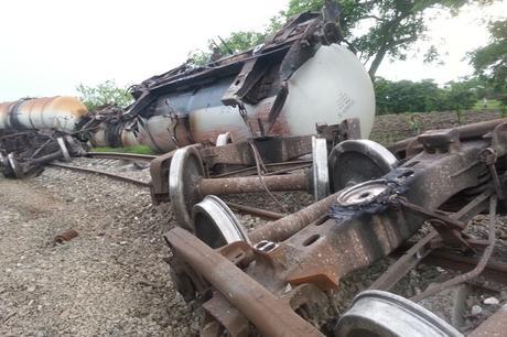 Se descarrila TREN DE CARGA entre Santa Clara y Cienfuegos Se descarrila TREN DE CARGA entre Santa Clara y Cienfuegos