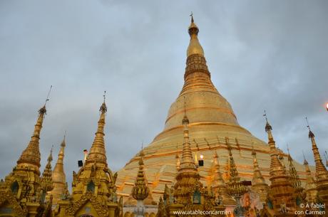 Myanmar, Viajando entre Templos y Pagodas Doradas