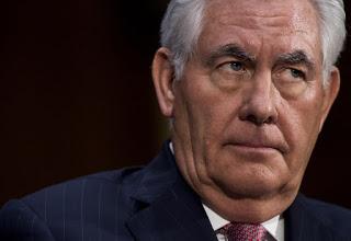 Rex Tillerson distanciado de Trump por Charlottesville