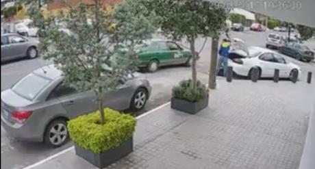 Denuncian supuesto robo de vehículo apoyado por un taxista