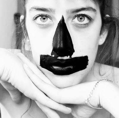 Paleontología en los lienzos humanos de Sophia Weisstub