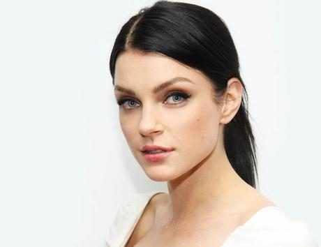 cabello negro personalidad