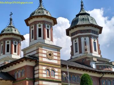 Castillo de Peles, Bucarest, delta del Danubio y Constanza (Viaje por Rumanía en Autocaravana V)