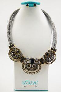 collares elegantes de moda