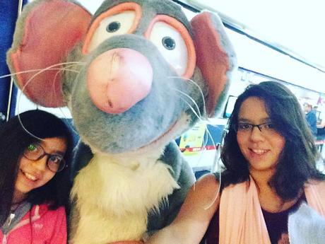 La imagen puede contener: 2 personas, personas sonriendo