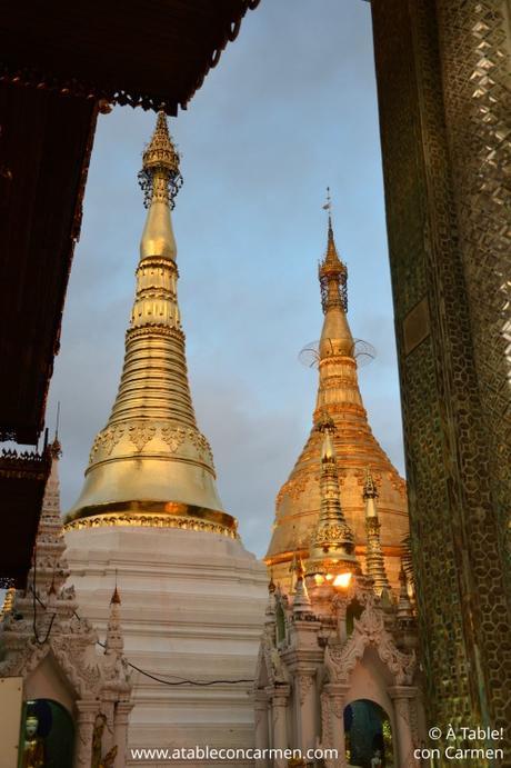 Yangon, Belleza Colonial entre Lagos y Pagodas