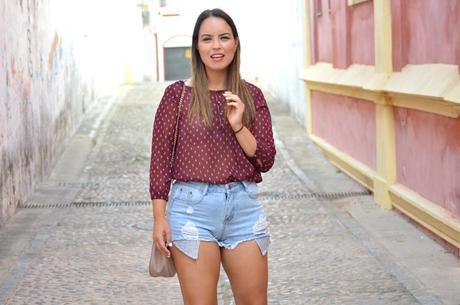 Outfit | Burgundy blouse