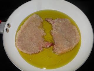 CHULETAS DE CERDO EMPANADAS