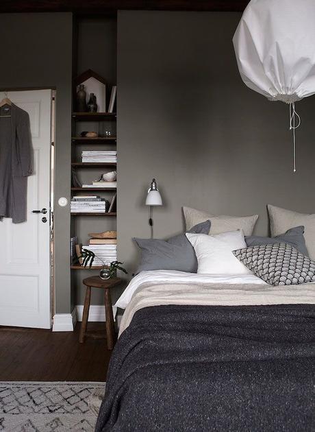 dark grey wall bedroom