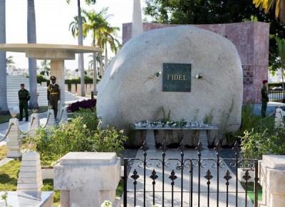 Casi medio millón de personas visitaron monolito de Fidel Castro