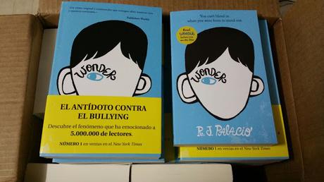 @WonderTheMovie & the book de @RJPalacio Calzarse las botas de...