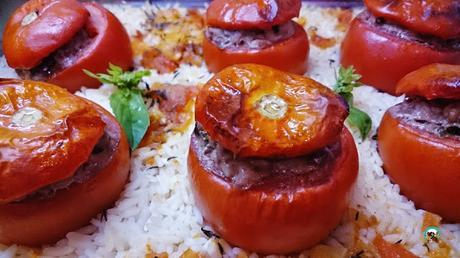 Tomates asados con aceitunas