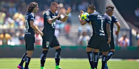 Nicolás Castillo tiene los días contados en Pumas