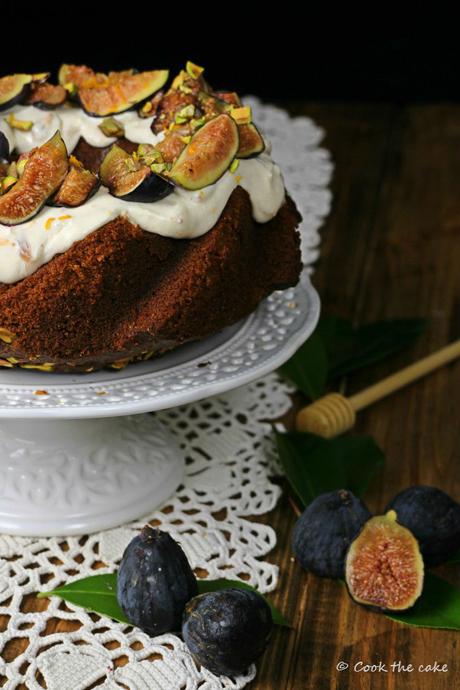 bizcocho-de-miel-higos-y-pistachos, honey-figs-and-pistachios-cake