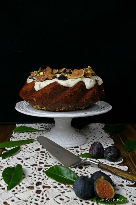 bizcocho-de-miel-higos-y-pistachos, honey-figs-and-pistachios-cake