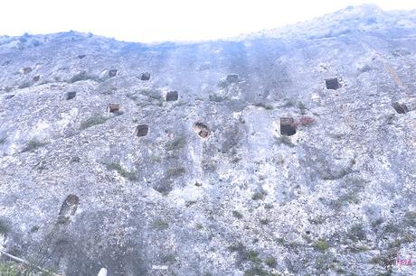 Paseo por: Les covetes dels moros, Bocairent.