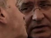 ¿Falsifica dinero para destruir economía?