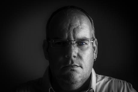 Psicópatas muestran respuesta emocional reducida ante actos de crueldad