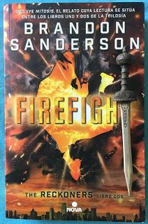Portada del libro Firefight, de Brandon Sanderson
