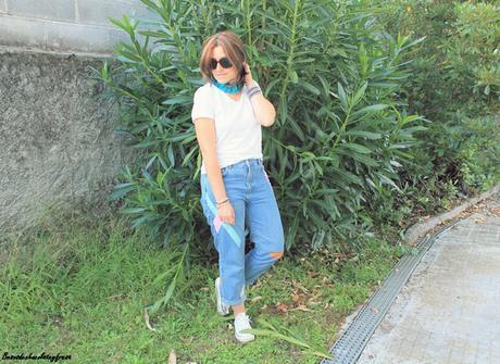 Choker étnico con pompones