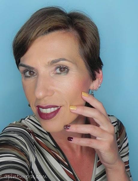 Maquillaje con Dermalook (+ manicura y propuesta de moda)