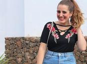 Outfit sportychic para hacer turismo