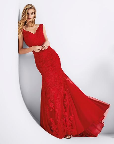 Pronovias presenta la nueva colección de fiesta 2018 diseñada para que las mujeres deslumbren en los momentos más especiales