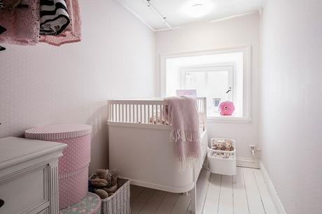 dormitorio infantil en rosa estilo vintage