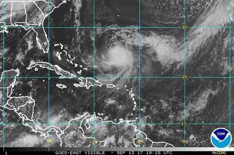 Vaguada que se desprende de José causará lluvias.