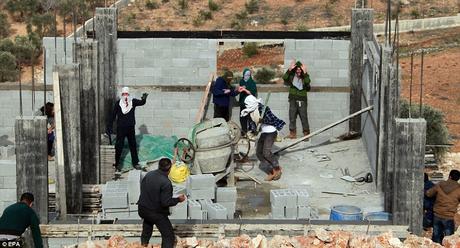 La única comunidad en el planeta a la que se les niegan los derechos humanos: los judíos que viven en Judea y Samaria.