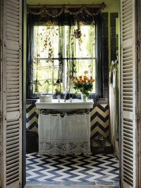 boho bathroom