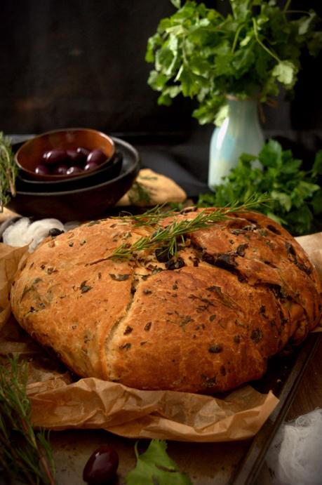 Pan rústico chipriota, una delicia de la isla del amor
