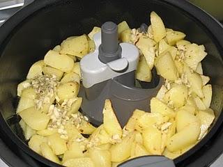 Patatas al aroma de romero en Actifry de Tefal