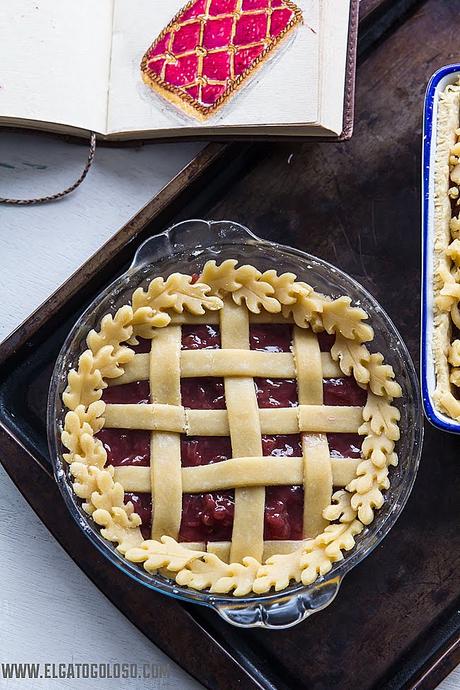 Tarta de fresa y ruibarbo