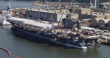 El portaviones estadounidense USS Abraham Lincoln