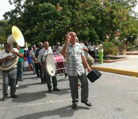 Fallece Onésimo Peña, un maestro de música que vivió para servir.