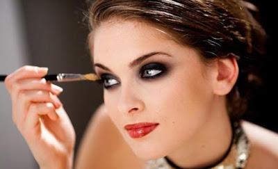 COMO CONSEGUIR QUE NUESTRO MAQUILLAJE DURE MAS