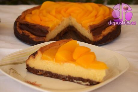 PASTEL DE QUESO CON MELOCOTONES