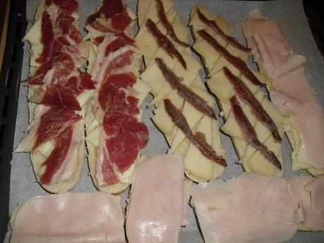 PANINIS CASEROS, CON QUESOS RECORD