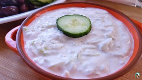 Tzatziki griego