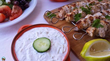 Tzatziki griego