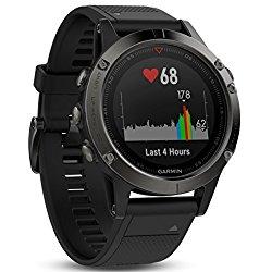 Garmin Fenix 5- Reloj multideporte, con GPS y medidor de frecuencia cardiaca, lente de cristal y bisel de acero inoxidable, 47 mm, cinta negra