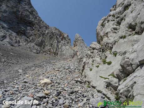 Ruta Torre Bermeja: Canal del Bufón