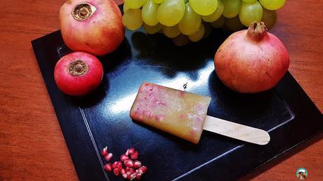 Polos de uvas y granada