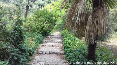 Actividades con niños: Un paseo por el Campo del Moro en Madrid