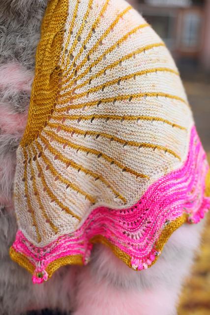 2625.- Los diseños de Stephen West