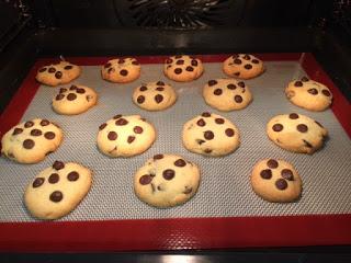 COOKIES  CON GOTITAS DE CHOCOLATE