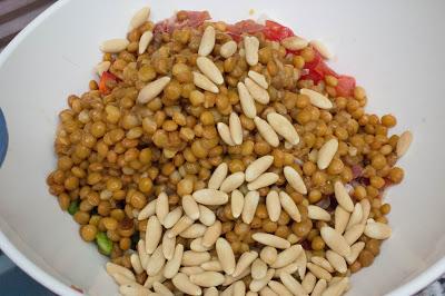 Ensalada de lentejas con pimiento y manzana